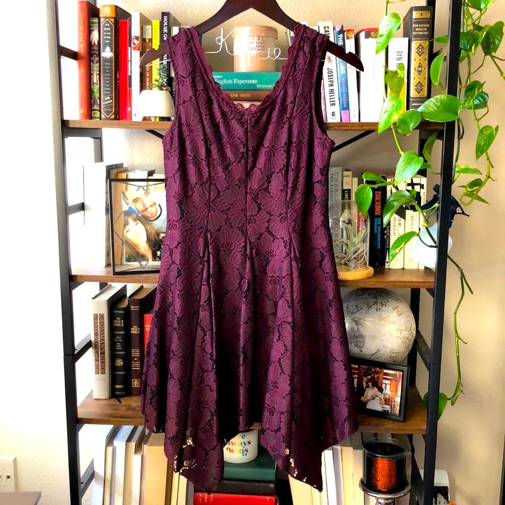 Maroon Sleeveless Party Dress